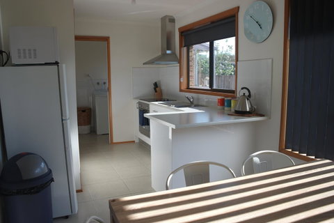 Modern 2 Bedroom Appartment - Accommodation Search 2