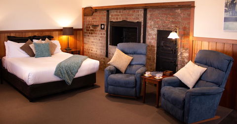 Stanley Hotel & Apartments - Accommodation Search 1