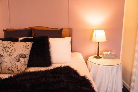 Stanley Hotel & Apartments - Accommodation Search 14