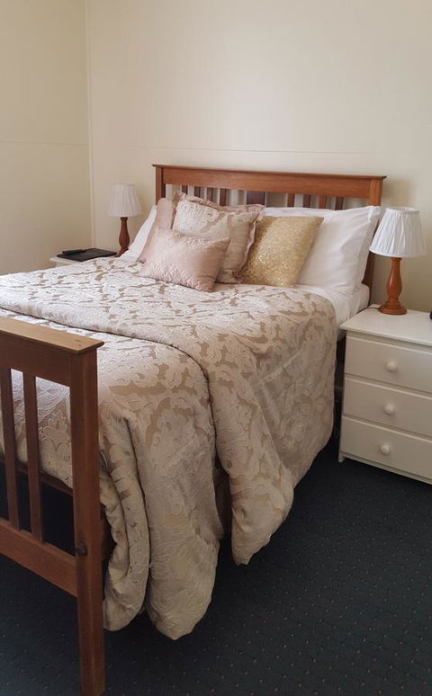 Stanley Hotel & Apartments - Accommodation Search 37