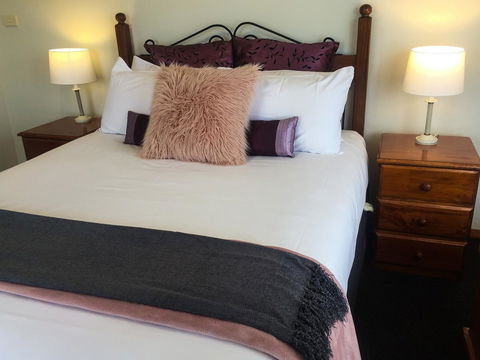 Stanley Hotel & Apartments - Accommodation Search 18