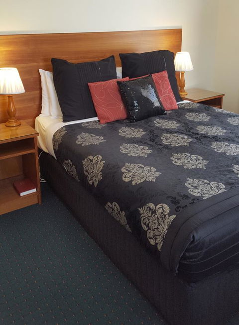 Stanley Hotel & Apartments - Accommodation Search 31