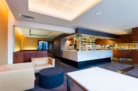 Customs House Hotel - Accommodation Search 29