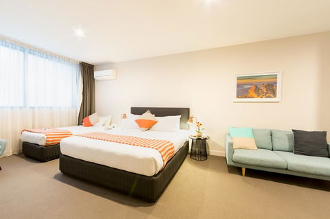Customs House Hotel - Accommodation Search 34