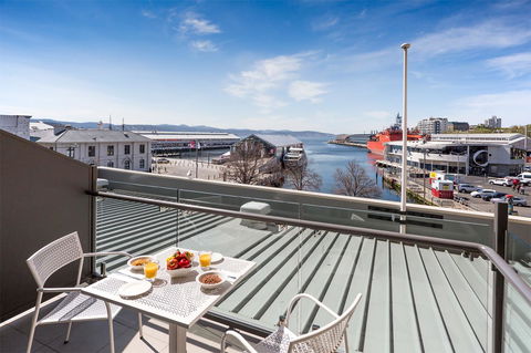 Customs House Hotel - Accommodation Search 15