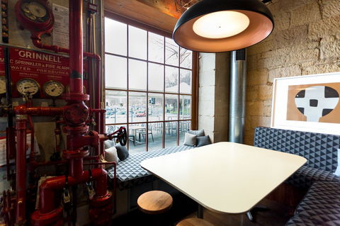 Customs House Hotel - Accommodation Search 17