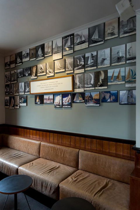 Customs House Hotel - Accommodation Search 21