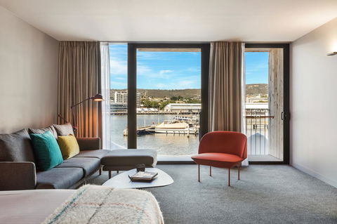 MACq 01 Hotel - Accommodation Search 28