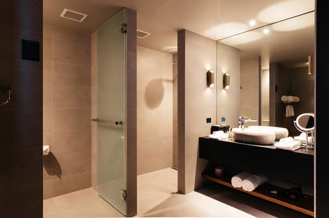 MACq 01 Hotel - Accommodation Search 2