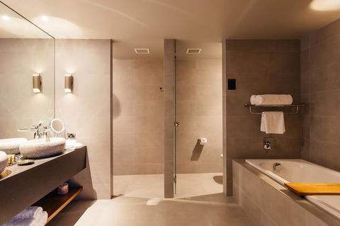 MACq 01 Hotel - Accommodation Search 27