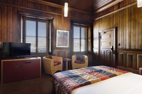 The Henry Jones Art Hotel - Accommodation Search 44