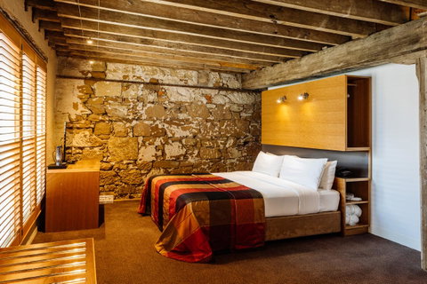 The Henry Jones Art Hotel - Accommodation Search 16