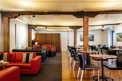 The Henry Jones Art Hotel - Accommodation Search 32