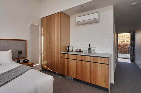 Rosevears Riverview Hotel - Accommodation Search 18
