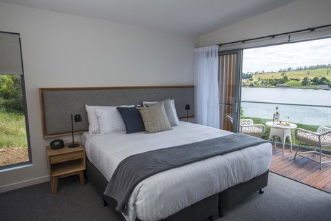 Rosevears Riverview Hotel - Accommodation Search 19