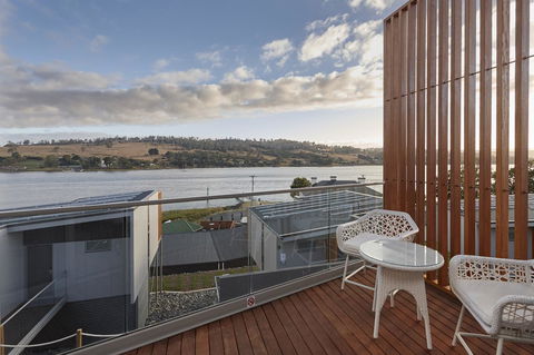Rosevears Riverview Hotel - Accommodation Search 14