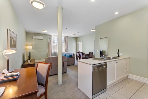 Launceston Central Apartment Hotel Official - Accommodation Search 15