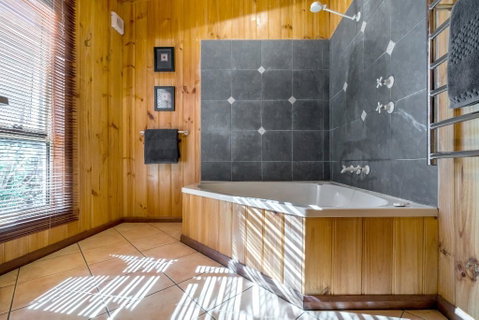 Freycinet Panorama - Accommodation Search 12