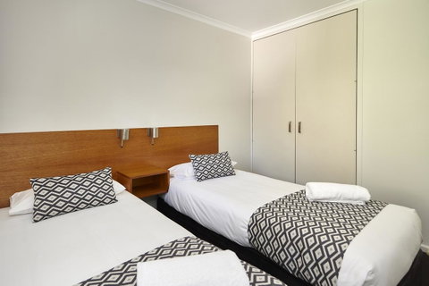 Elphin Serviced Apartments - Accommodation Search 24