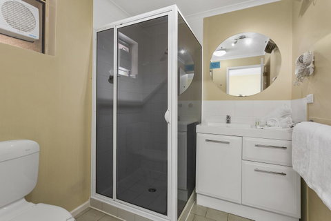 Elphin Serviced Apartments - Accommodation Search 40