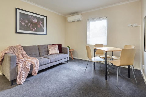 Elphin Serviced Apartments - Accommodation Search 7