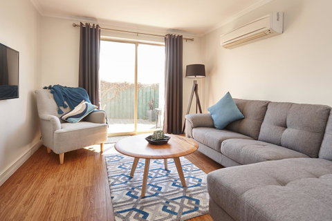 Elphin Serviced Apartments - Accommodation Search 13