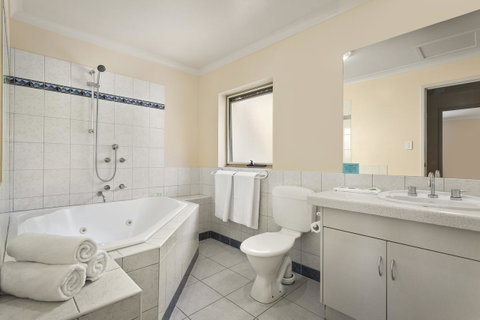 Elphin Serviced Apartments - Accommodation Search 37
