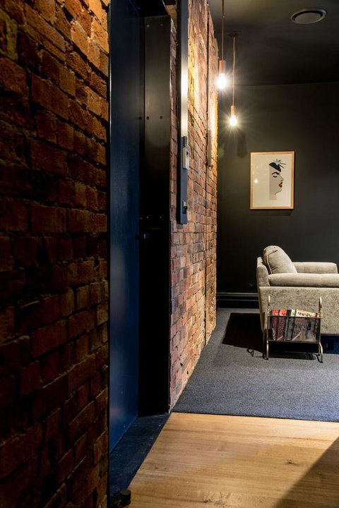 105 Mac Unique Apartments - Accommodation Search 3