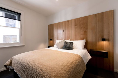 105 Mac Unique Apartments - Accommodation Search 9