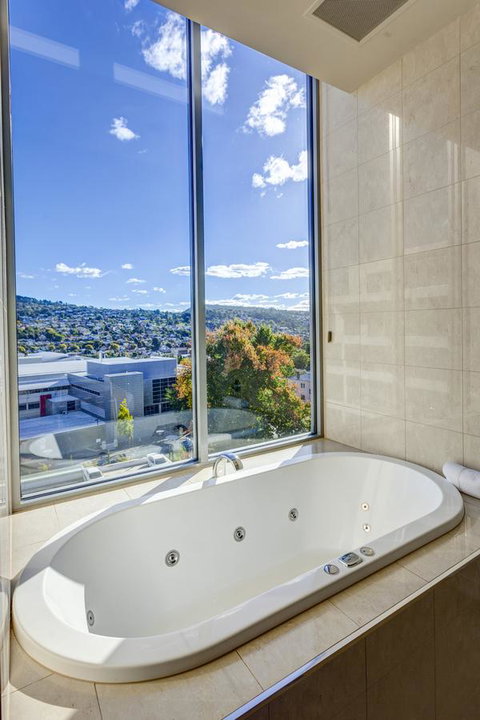 Mantra Charles Hotel - Accommodation Search 2
