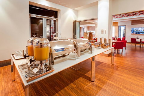Mantra Charles Hotel - Accommodation Search 18