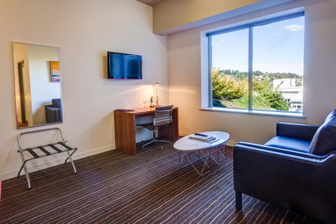 Mantra Charles Hotel - Accommodation Search 21