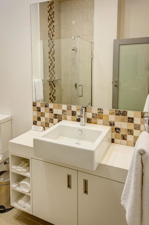Mantra Charles Hotel - Accommodation Search 26