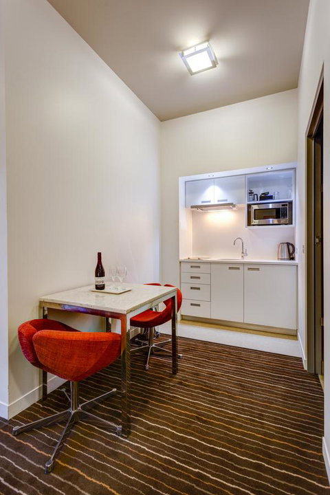 Mantra Charles Hotel - Accommodation Search 30