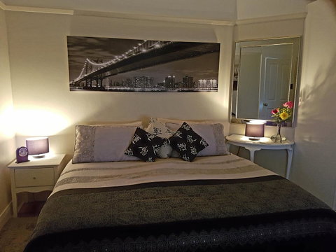 Two Up On York - Accommodation Search 10