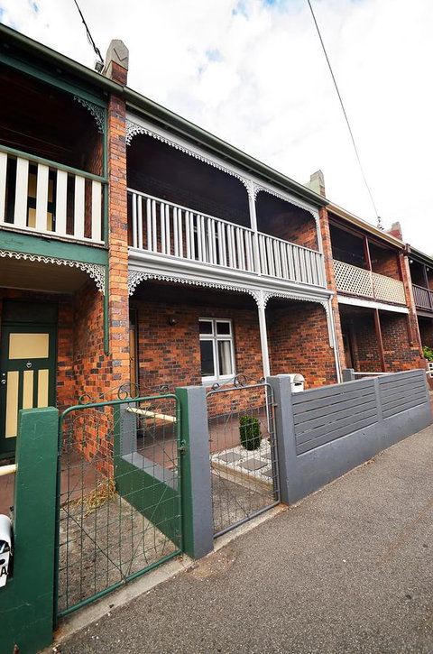 Two Up On York - Accommodation Search 8