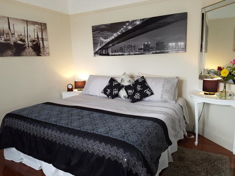 Two Up On York - Accommodation Search 5