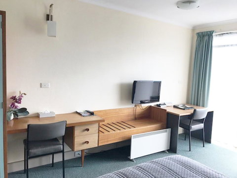 The Waterfront Wynyard - Accommodation Search 36