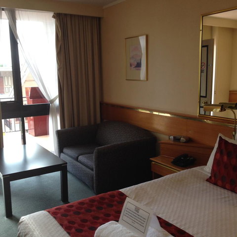 Commodore Regent - Accommodation Search 12