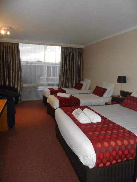 Commodore Regent - Accommodation Search 25
