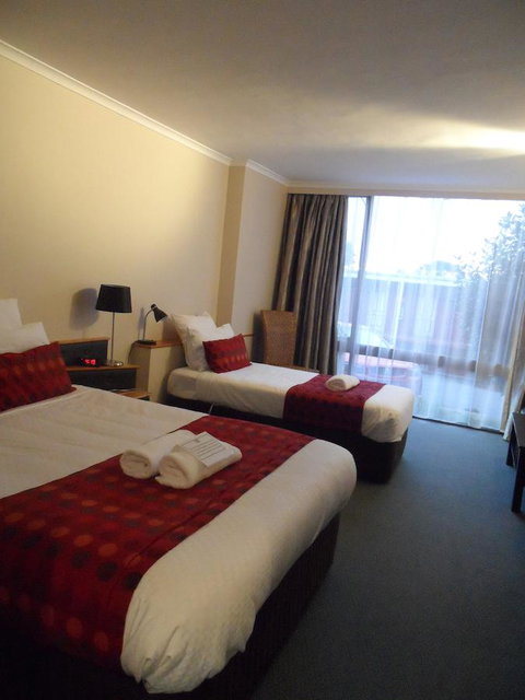 Commodore Regent - Accommodation Search 22