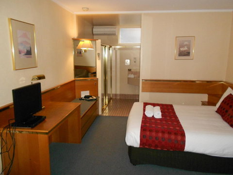 Commodore Regent - Accommodation Search 30