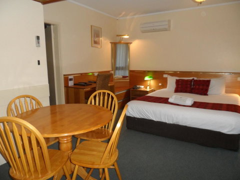 Commodore Regent - Accommodation Search 29