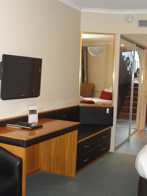 Commodore Regent - Accommodation Search 19