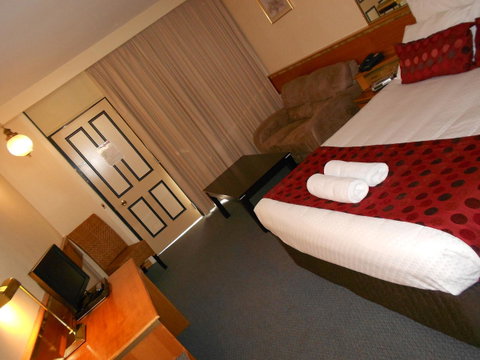 Commodore Regent - Accommodation Search 3