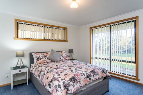 Acton Park Holiday Units - Accommodation Search 7