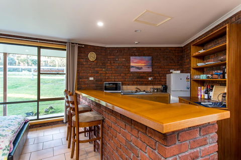 Acton Park Holiday Units - Accommodation Search 16