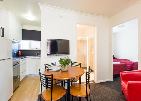 Graham Apartments - Accommodation Search 29