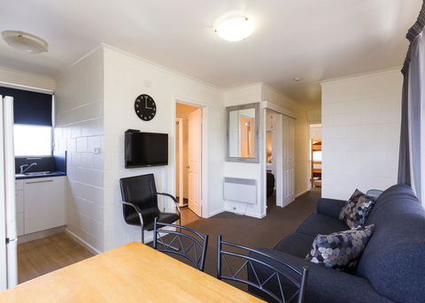 Graham Apartments - Accommodation Search 42
