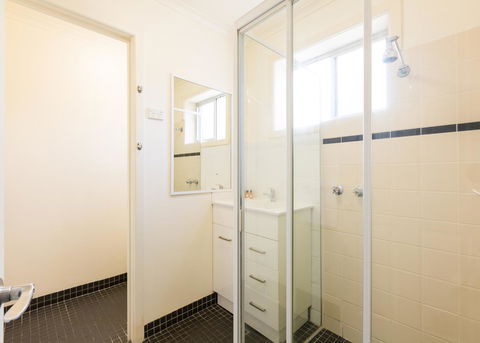 Graham Apartments - Accommodation Search 16